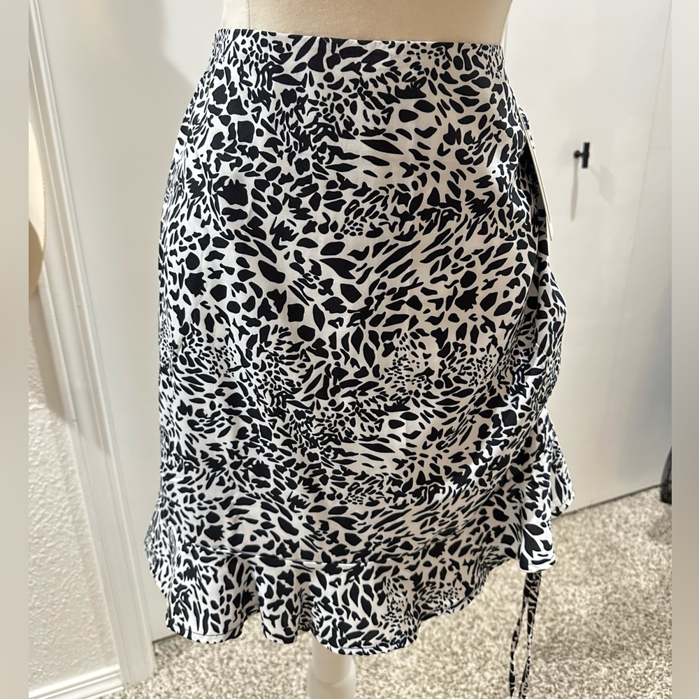 Ruffled Mini Skirt with Drawstring